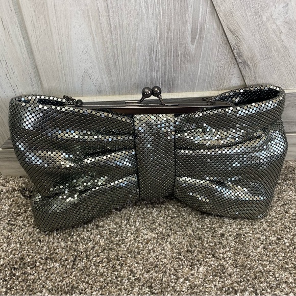 Lulu Townsend Gray Silver Metallic Chainmail Cocktail Evening Bag Clutch - Picture 7 of 10